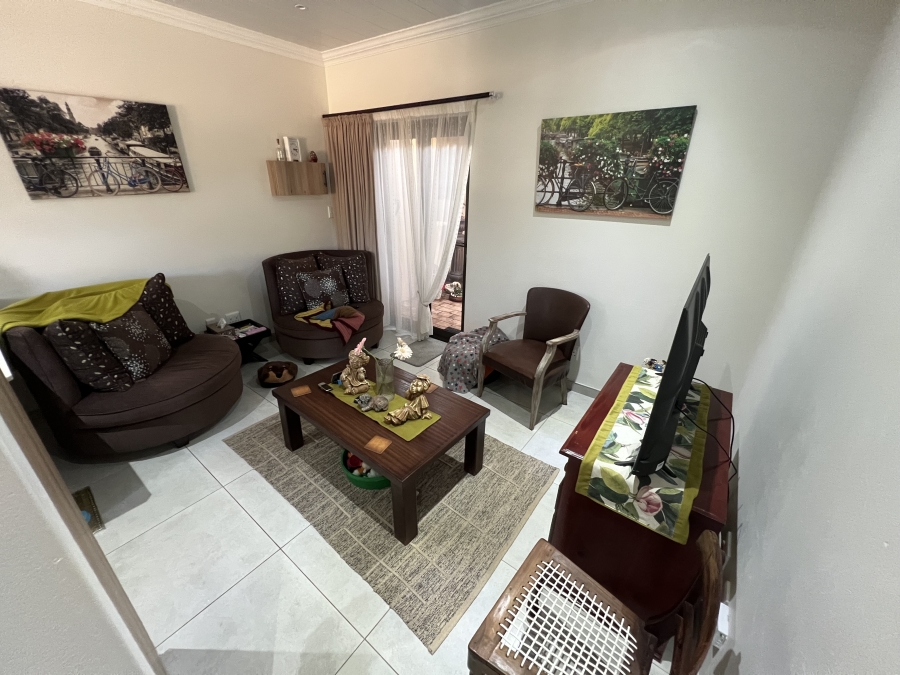 2 Bedroom Property for Sale in Wilkoppies North West